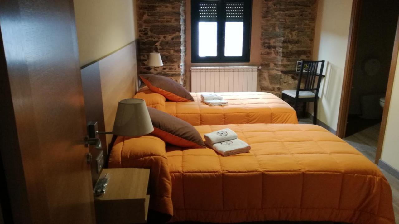Albergue Pension Porta Santa Baleira Exterior photo
